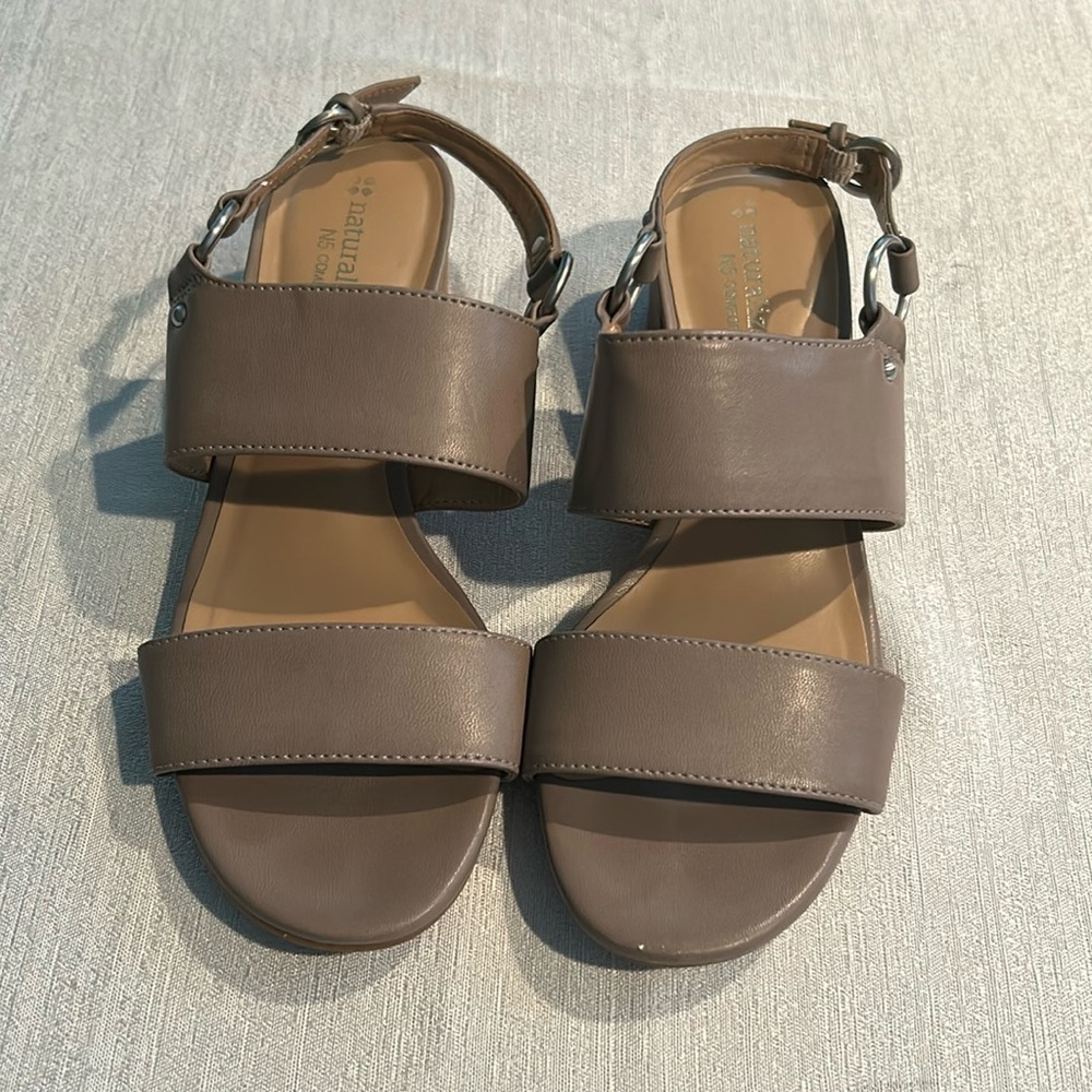 Naturalizer ‘Aubree’ N5 Comfort Taupe Platform Slingback Sandals Open-toe Size 6